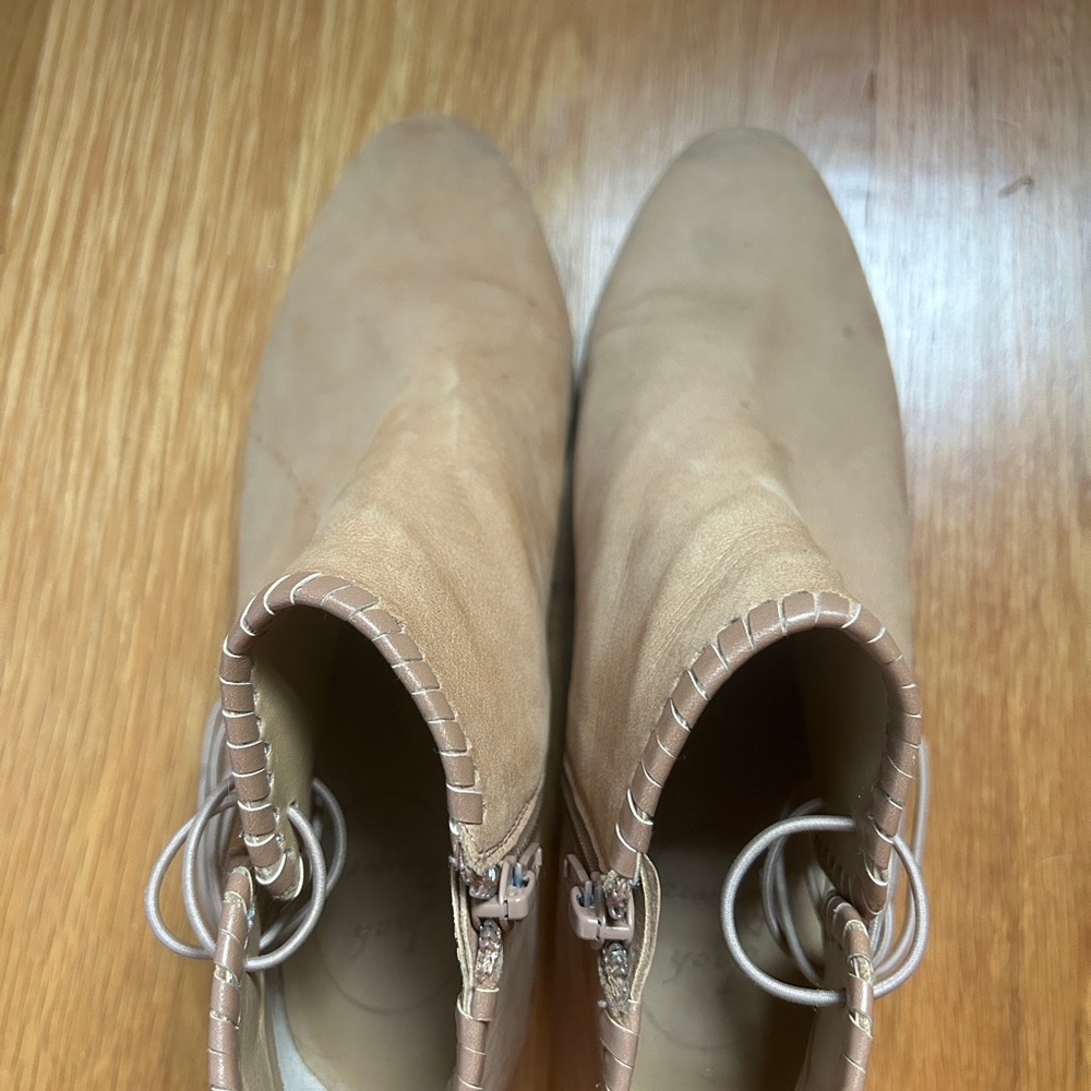 Jack Rogers Raegen Women's Tan Ankle Boots - Picture 5 of 6